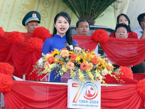 Vũ Quỳnh Anh đại diện thế hệ trẻ phát biểu - Ảnh: TTXVN Vũ Quỳnh Anh đại diện thế hệ trẻ phát biểu - Ảnh: TTXVN