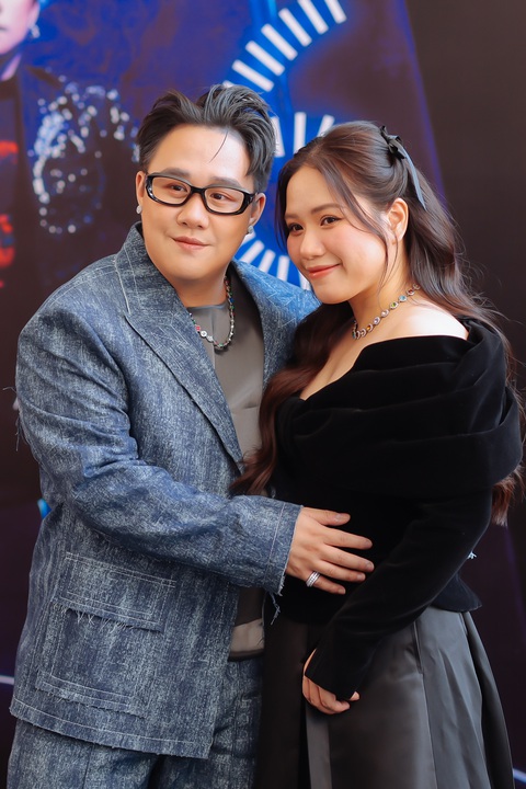 Ca sĩ 'báo' nhất Việt Nam gọi tên Trung Quân- Ảnh 7. Thùy Chi luôn có mặt đồng hành cùng Trung Quân trong các dự án âm nhạc.