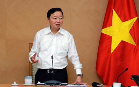 Tiếp tục thí điểm xe điện 4 bánh phục vụ du lịch- Ảnh 1. Phó thủ tướng Trần Hồng Hà chủ trì cuộc họp - Ảnh: VGP