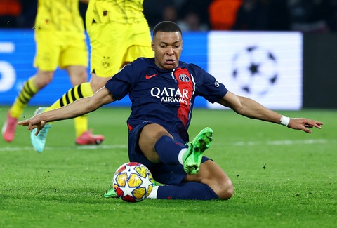 6 lần sút bóng vào khung cầu môn, PSG 'chịu chết' trước Dortmund- Ảnh 2. Mbappe có trận đấu mờ nhạt trước Dortmund - Ảnh: REUTERS