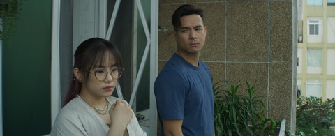 Án mạng lầu 4 tung trailer đầy ám ảnh, 'xoay' khán giả như chong chóng- Ảnh 6. Án mạng lầu 4 tung trailer đầy ám ảnh, 'xoay' khán giả như chong chóng- Ảnh 6.