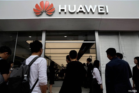 Ra máy tính AI, Huawei khiến Intel và Qualcomm gặp rắc rối với Mỹ- Ảnh 1. Huawei đang chứng kiến sự hồi sinh bất chấp các lệnh trừng phạt của Mỹ - Ảnh: REUTERS