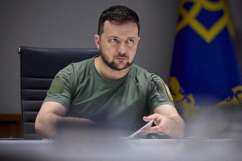 Tổng thống Zelensky được bảo vệ thế nào để tránh bị ám sát?- Ảnh 1. Tổng thống Ukraine Volodymyr Zelensky - Ảnh: REUTERS