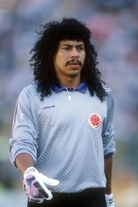 Những sao bóng đá từng dính 'mai thúy' khiến sự nghiệp bay biến- Ảnh 3. Rene Higuita từng bị phát hiện dương tính với chất cấm