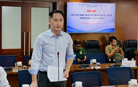 Ông Lâm Ngô Hoàng Anh trả lời báo chí tại Trung tâm báo chí TP.HCM - Ảnh: HOÀI PHƯƠNG Ông Lâm Ngô Hoàng Anh trả lời báo chí tại Trung tâm báo chí TP.HCM - Ảnh: HOÀI PHƯƠNG