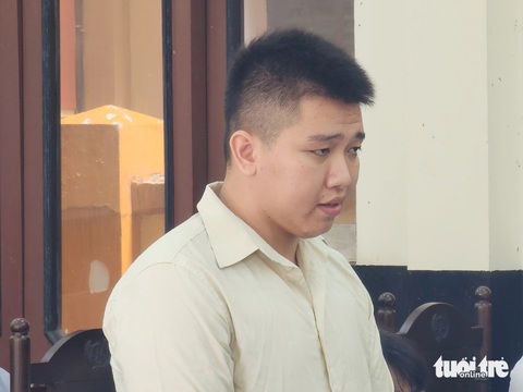 Lãnh 13 năm tù vì đốt sản phẩm làm cháy công ty- Ảnh 2. Kiệt là người dùng hộp quẹt đốt xốp làm cháy luôn công ty - Ảnh: HOÀI THƯƠNG