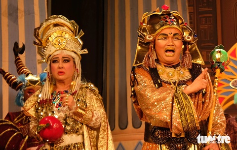 Đại Nghĩa (phải, vai Thầy Tư Tế) Đại Nghĩa (phải, vai Thầy Tư Tế)