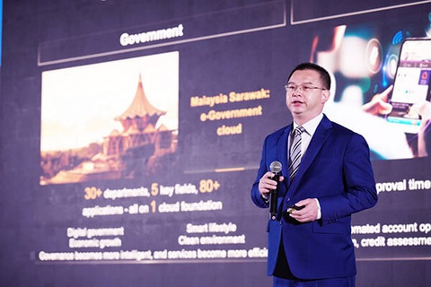 Huawei Cloud tăng trưởng gấp 20 lần trong 4 năm- Ảnh 2. Ông Zeng Xingyun, chủ tịch Huawei Cloud khu vực châu Á - Thái Bình Dương