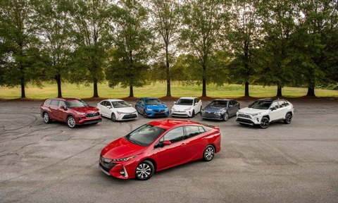 Toyota bán xe lãi nhất trong lịch sử- Ảnh 2. Sự tăng trưởng mạnh mẽ của xe hybrid đã đóng góp vào thành công của Toyota - Ảnh: Toyota