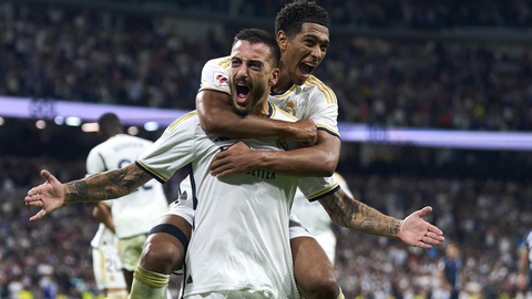 Tây Ban Nha thu giữ 11 tấn áo giả trước chung kết Champions League và Euro 2024- Ảnh 1. Áo đấu của Real Madrid - đội góp mặt ở chung kết Champions League mùa này - được làm giả rất nhiều - Ảnh: Reuters