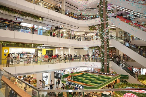 Mở cửa đón khách từ 1/6, TTTM Vincom Mega Mall Grand Park hứa hẹn trở thành tâm điểm mua sắm, ẩm thực, vui chơi giải trí đẳng cấp quốc tế phía Đông TP. HCM. Ảnh: Đ.H Mở cửa đón khách từ ngày 1-6, TTTM Vincom Mega Mall Grand Park hứa hẹn trở thành tâm điểm mua sắm, ẩm thực, vui chơi giải trí đẳng cấp quốc tế phía Đông TP. HCM - Ảnh: Đ.H