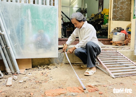 Người dân quận 3 hiến hàng ngàn mét vuông đất mở rộng hẻm- Ảnh 3. Ông Long cho biết