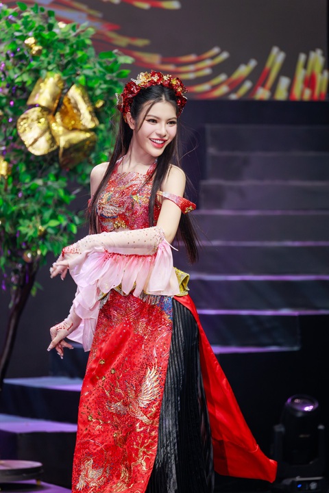 Sắc vóc của Tường San - đại diện Việt Nam thi Miss International Queen 2024- Ảnh 3. Tường San trong trang phục