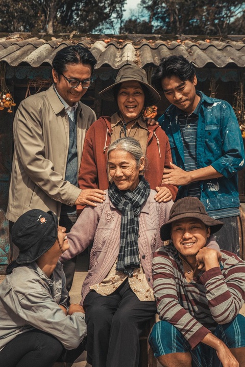 ‘Lật mặt 7’ đến Bắc Mỹ dịp Ngày của ba- Ảnh 4. Poster mới của Lật mặt 7