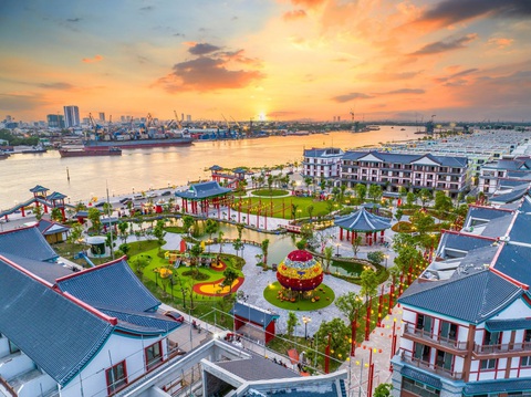 Vinhomes Royal Island ra mắt Học viện cưỡi ngựa và phố đi bộ công viên Vũ Yên- Ảnh 3. Vinhomes Royal Island ra mắt Học viện cưỡi ngựa Vinpearl Horse Academy Vũ Yên - Ảnh: Đ.H