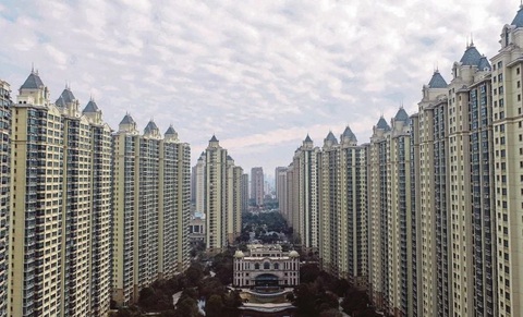 Trung Quốc và thế khó của chương trình giải cứu bất động sản- Ảnh 1. Tâm lý thận trọng của các nhà phát triển bất động sản có thể là một thách thức đối với Trung Quốc, khi làn sóng các biện pháp hỗ trợ trong hai năm qua chưa thể vực dậy được lĩnh vực này - Ảnh: AFP