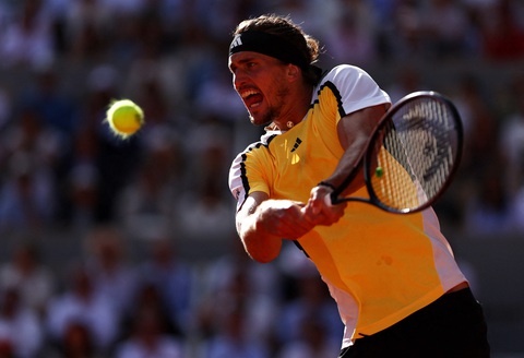 Carlos Alcaraz lần đầu vô địch Roland Garros sau 5 ván trước Zverev- Ảnh 2. Alexander Zverev vẫn chưa thể có lần đầu tiên bước lên bục cao nhất ở một giải Grand Slam - Ảnh: REUTERS