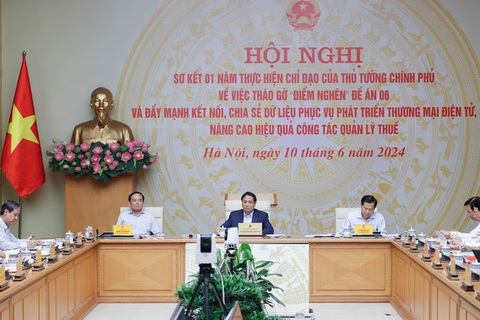 Chủ tịch TP.HCM Phan Văn Mãi đề xuất sửa loạt vấn đề 'nóng' về dịch vụ công trực tuyến- Ảnh 1. Quang cảnh phiên họp - Ảnh: VGP