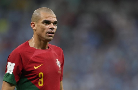 Euro 2024: Sân khấu cuối của những siêu sao- Ảnh 5. Pepe vẫn là mảnh ghép không thể thiếu nơi hàng phòng ngự Bồ Đào Nha - Nguồn: Getty