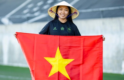 Chia tay Lank, Huỳnh Như đi đâu?- Ảnh 1. Huỳnh Như hoàn thành nhiệm vụ giúp Lank trụ hạng - Ảnh: LANKFC