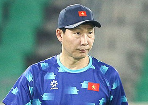 HLV Kim Sang Sik - Ảnh: VFF HLV Kim Sang Sik - Ảnh: VFF