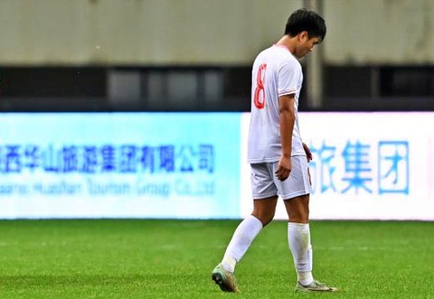 U19 Việt Nam thua U19 Uzbekistan ở phút bù giờ- Ảnh 2. U19 Việt Nam rời giải mà không có điểm nào - Ảnh: XINHUA