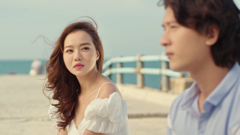 Kiều Ngân trái trong phim Báo thù - Ảnh: ĐPCC Kiều Ngân trái trong phim Báo thù - Ảnh: ĐPCC