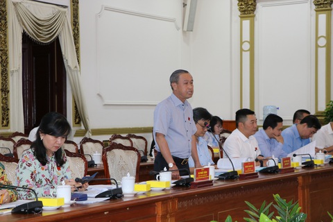 Chỉ 4/744 đề án cho thuê, kinh doanh tài sản công được phê duyệt, Sở Tài chính TP.HCM nói gì?- Ảnh 1. Phó chủ tịch HĐND TP.HCM kết luận buổi làm việc - Ảnh: CẨM NƯƠNG