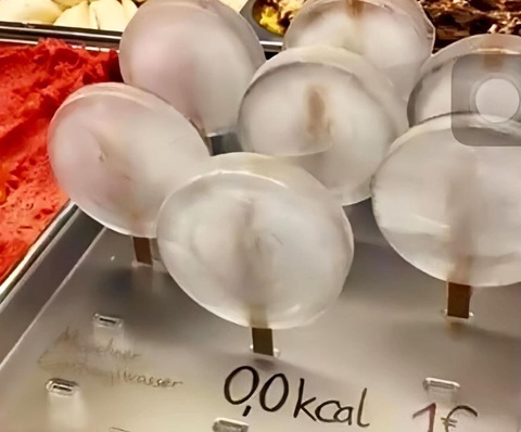 Ảnh vui 12-6: 'Kem chay' dành cho những ai hở tí là sợ mập- Ảnh 1. 0,0 kcal cũng có cái giá của nó.