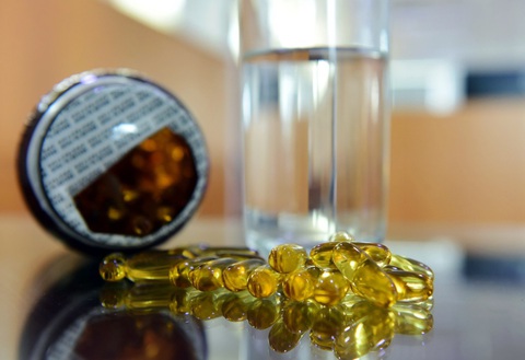 Các bác sĩ khuyến cáo không tự ý bổ sung vitamin quá liều, có thể gây ngộ độc người uống - Ảnh: DUYÊN PHAN Các bác sĩ khuyến cáo không tự ý bổ sung vitamin quá liều, có thể gây ngộ độc người uống - Ảnh: DUYÊN PHAN