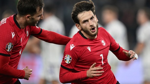 Bảng F Euro 2024: Bồ Đào Nha coi chừng ngựa ô- Ảnh 3. Kvaratskhelia là ngôi sao sáng nhất của Geogia tại Euro 2024 - Ảnh: AP