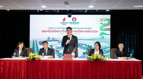 ông Trần Ngọc Nguyên - Chủ tịch HĐQT PVCFC đại diện Đoàn chủ tọa phát biểu (2).jpg Ông Trần Ngọc Nguyên - Chủ tịch HĐQT PVCFC - đại diện Đoàn chủ tọa phát biểu