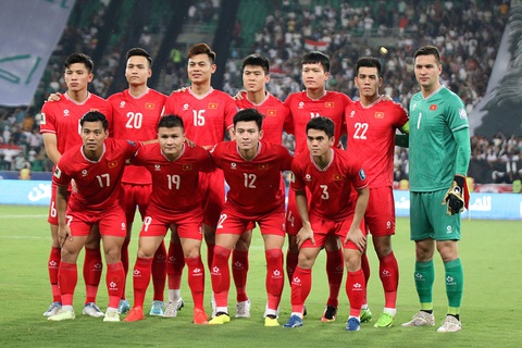 Chuyên gia: Thua Iraq, tuyển Việt Nam đi tìm đội hình lý tưởng cho AFF Cup 2024- Ảnh 2. Tuyển Việt Nam vẫn còn nhiều thử nghiệm để hoàn thiện đội hình - Ảnh: VFF