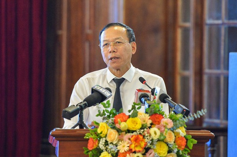 Tòa tối cao công bố nghị quyết xử lý hành vi khai thác, mua bán, vận chuyển trái phép thủy sản- Ảnh 2. Ông Nguyễn Trí Tuệ, phó chánh án thường trực Tòa án nhân dân tối cao, phát biểu tại buổi lễ - Ảnh: MINH HẢI