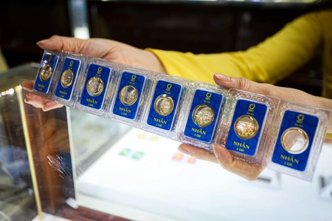 Đặt mua vàng online, nhận vàng ngay trong buổi sáng- Ảnh 2. Giá vàng miếng lẫn vàng nhẫn hôm nay đứng im - Ảnh: PHƯƠNG QUYÊN