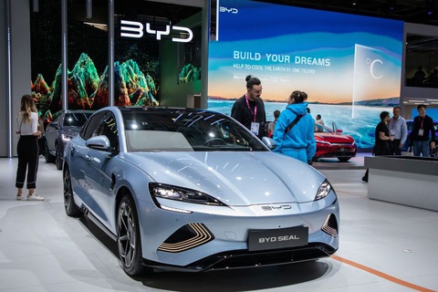 Xe điện BYD xuất hiện tại Triển lãm ô tô Paris 2022 - Ảnh: GETTY IMAGES Xe điện BYD xuất hiện tại Triển lãm ô tô Paris 2022 - Ảnh: GETTY IMAGES
