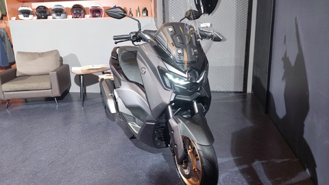 Yamaha Nmax Turbo ra mắt: 'Đàn anh' của LEXi 155, công suất cũ nhưng bứt tốc như xe điện- Ảnh 12. Yamaha Nmax Turbo ra mắt: 'Đàn anh' của LEXi 155, công suất cũ nhưng bứt tốc như xe điện- Ảnh 12.