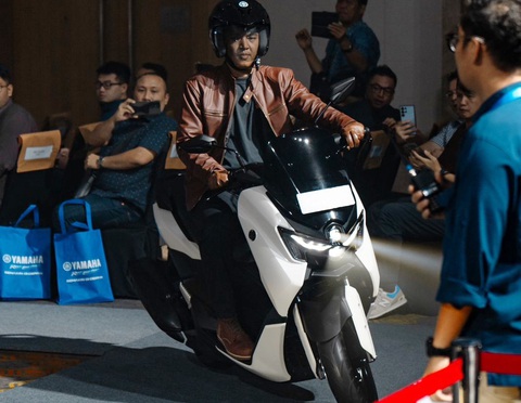 Yamaha Nmax Turbo ra mắt: 'Đàn anh' của LEXi 155, công suất cũ nhưng bứt tốc như xe điện- Ảnh 9. Yamaha Nmax Turbo ra mắt: 'Đàn anh' của LEXi 155, công suất cũ nhưng bứt tốc như xe điện- Ảnh 9.