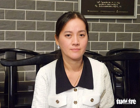 Tòa án TP.HCM phân công thẩm phán thụ lý vụ kiện chia thừa kế của gia đình cố nghệ sĩ Vũ Linh- Ảnh 1. Hồng Loan (con gái nghệ sĩ Vũ Linh) - bị đơn trong vụ kiện - Ảnh: ĐAN THUẦN