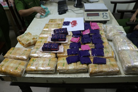 Bắt người đàn ông 'cõng' hơn 20kg ma túy qua biên giới- Ảnh 2. Hơn 20kg ma túy trong đường dây vận chuyển ma túy xuyên quốc gia bị triệt phá - Ảnh: Công an cung cấp