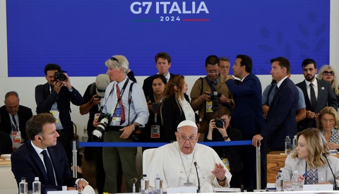 Giáo hoàng Francis phát biểu tại Thượng đỉnh lãnh đạo các nước G7 tại Ý ngày 14-6 - Ảnh: AFP Giáo hoàng Francis phát biểu tại Hội nghị thượng đỉnh lãnh đạo các nước G7 ở Ý ngày 14-6 - Ảnh: AFP