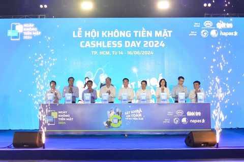 Khai mạc lễ hội Không tiền mặt 2024- Ảnh 1. Khai mạc lễ hội Không tiền mặt 2024 - Ảnh 1.
