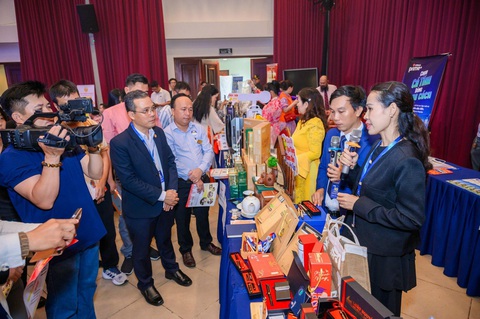 Báo chí sát cánh cùng doanh nghiệp chuyển đổi số- Ảnh 1. Báo chí sát cánh cùng doanh nghiệp chuyển đổi số- Ảnh 1.
