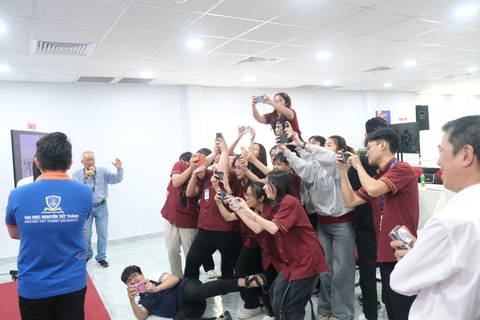 Báo Tuổi Trẻ đào tạo một số học phần đại học khối ngành truyền thông tại tòa soạn- Ảnh 8. Báo Tuổi Trẻ đào tạo một số học phần đại học khối ngành truyền thông tại tòa soạn- Ảnh 8.