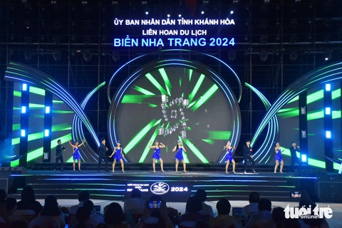 Gần 400.000 khách tham gia các hoạt động Liên hoan du lịch biển Nha Trang 2024- Ảnh 1. Trong khuôn khổ Liên hoan du lịch biển Nha Trang đã thu hút gần 400.000 lượt khách - Ảnh: TRẦN HOÀI