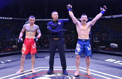 Đào Hồng Sơn thắng sau 17 giây ở Lion Championship- Ảnh 1. Đào Hồng Sơn thắng nhanh nhất lịch sử giải đấu - Ảnh: LION