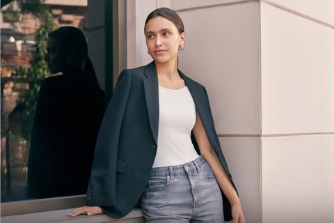 The Times dự đoán Bra Top của UNIQLO sẽ tiếp tục tạo cơn sốt- Ảnh 4. The Times dự đoán Bra Top của UNIQLO sẽ tiếp tục tạo cơn sốt- Ảnh 4.