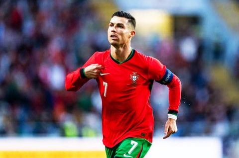 Cristiano Ronaldo nói tuyển Bồ Đào Nha ‘xứng đáng vô địch’ Euro 2024- Ảnh 1. Cristiano Ronaldo tin tuyển Bồ Đào Nha sẽ vô địch Euro 2024 - Ảnh: Getty