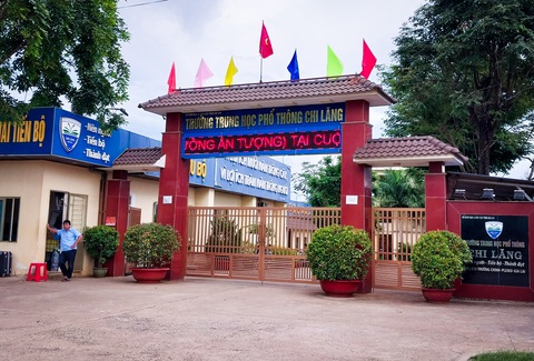 Không đủ căn cứ kết luận học sinh ngộ độc thực phẩm dù nhiễm E.coli?- Ảnh 1. Trường THPT Chi Lăng, TP Pleiku, Gia Lai, nơi xảy ra vụ việc hàng chục học sinh nhập viện sau bữa ăn tập thể - Ảnh: T.S.