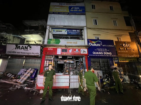 3 người thoát nạn trong vụ cháy nhà ở phố Định Công Hạ- Ảnh 1. Ngôi nhà xảy ra hỏa hoạn khiến 4 người chết - Ảnh: DANH TRỌNG